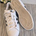 Adidas Originals Superstar Sneaker White/ Black Women Size 5.5 Photo 3