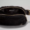 Lululemon Everywhere Fleece Belt Bag Photo 3