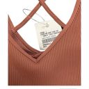 Vuori  Women’s Rib Crop Tank Cropped Athletic Top Color Light Cinnamon Large New Photo 1