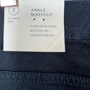 Universal Threads NWT Universal Thread Ankle Bootcut Jeans 2 Photo 8