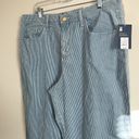 Universal Threads relaxed wide leg jeans striped size 16 regular universal thread blue Photo 1