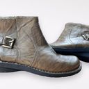 Clarks Bendables Crinkle Leather Ankle Boots Nikki Star Buckle Size 8.5 Photo 3