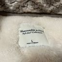 Abercrombie & Fitch Abercrombie sherpa half zip sweatshirt Photo 1