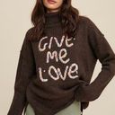 Listicle give me love sweater Photo 3