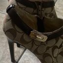 Coach signature boots sz 6   sexy  boot for the ankle with the lock Photo 1