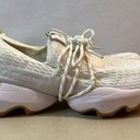 Sorel  Kinetic Impact Lace White Gum Size 7.5 Women’s Sneaker Athletic Shoes Photo 2