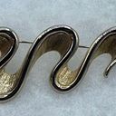 Monet Vintage  wave brooch. Photo 0