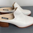 DKNY  Times Ivory Block Slip On Leather Heel Mules Size 10 Photo 3