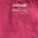 Garage Ribbed V Neck Cropped Top Photo 4