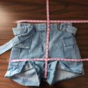 INC Jeannie Mai for  Light Wash Blue Denim Cargo Shorts Belt Size 10 Photo 6