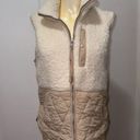 Abercrombie & Fitch  Size Small Soft A&F Ivory Cream Sherpa Quilted Zip Up Vest Photo 1