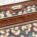 Relic  Blue Daisy Floral Vegan Leather Zipper Pockets Shoulder Bag Purse Photo 1