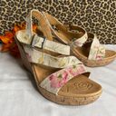 Born concept b.o.c  Schirra Canvas Floral Wedge Sandals | 9 | Photo 0