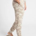 Athleta  Balance Printed Jogger Pant in Oatmeal Heather Camo Size M Photo 2