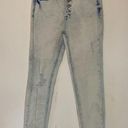 Kensie  Vintage Luxe Acid Wash Light  Ripped Skinny Jeans Size 4/27 Photo 0