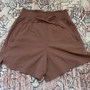 Lululemon  License to Train High-Rise Short 4" in Dark Oxide Size 2 Brown Taupe Photo 5