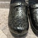 Dansko  XP 2.0 Motif Patent Clogs Black Silver Size 39 Photo 3