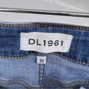 DL1961  size 30 Womens crop carpi jeans Photo 3