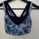 Lululemon  Racerback Sports Bra! Size 6 Photo 4