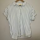 Universal Threads Universal Thread Short Sleeve Collared Pocket Button Down Blouse Size Small Photo 0