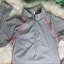 Under Armour Under Armpur athletic sweatshirt gray and pink long sleeve size L Photo 5