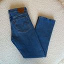 Levi’s Premium Quality Denim Wedgie Straight Jeans in size 26, amazing condition Photo 8