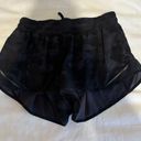 Lululemon Hotty Hot Short 2.5” Photo 0