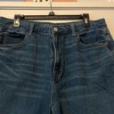 American Eagle Mom Jeans in Medium Vintage Wash Size 14 Extra Short Photo 2