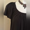 The Comfy Link Black Pleated Round Neck Blouse Pull Over  Stretchy Material Sz M Photo 1