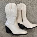 White Cowboy Boots Size 7.5 Photo 0