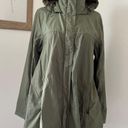 The North Face Women’s Green Water Resistant Rain Jacket Photo 2