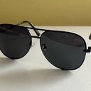 Polarized aviator sunglasses Photo 0