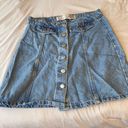 Buttons Jean mini skirt with  down the front. Photo 0