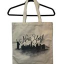 Krass&co The Cotton & Canvas  New York Cityscape Tote Bag Photo 0