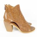 Celebrity Pink NEW  Brite Tan Booties Size 7.5 Photo 2