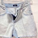 EXPRESS  Women 00 Super High Waisted Knit Raw Hem Mom Jean Shorts, Light Wash Photo 7