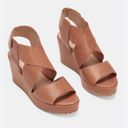 Eileen Fisher  Whimsy Wedge Sandals Womens 9.5 Tan Leather Strappy Platform Photo 1