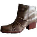 Kork-Ease  Kissel Ankle Boots Ruched Leather Block Stacked Heels Back Zipper 9M Photo 11