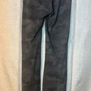 Lululemon heritage camo flair pants size 4 Photo 1