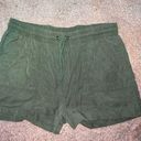 Universal Threads Shorts Photo 0