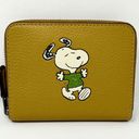 Coach  X Peanuts Small Zip Around Wallet With Snoopy Walk Motif Flax Multi CE869 Photo 0