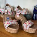 Cute chunky floral print high heel shoes size 8.5 never worn like new! Photo 1