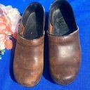 Dansko  Clog Women's Size 38 / 7.5 - 8 Dark Brown Closed Back Nurse Comfort Shoes Photo 0