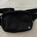 Lululemon Everywhere Belt Bag Photo 0