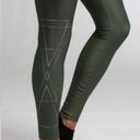 Pure Barre  Wanderlust Green Leggings Black Pebbled Small Photo 0