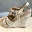 Born concept b.o.c  Beige T-strap Suede Wedge Size 6 Photo 5