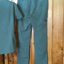 FIGS Moss green  scrub set size XS/S nursing doctor scrub set straight leg pants Photo 1