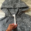 Lululemon  Scuba Hoodie Size 0 Photo 4