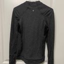 Lululemon long sleeve shirt Photo 2