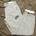 Nike Gray  Sweatpants size small Photo 0